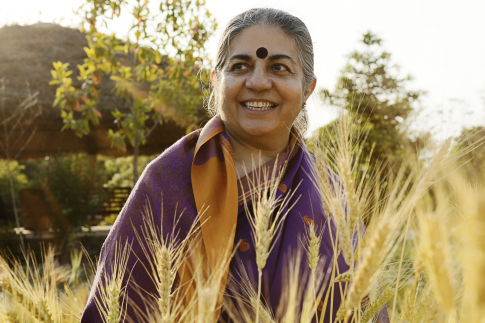 Vandana Shiva, pionnière de l'éco-féminisme & de la bio