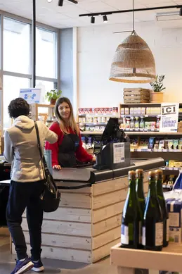 686-biocoop-la-vaunage-magasin-bio-coupe-vin-bonheur.webp