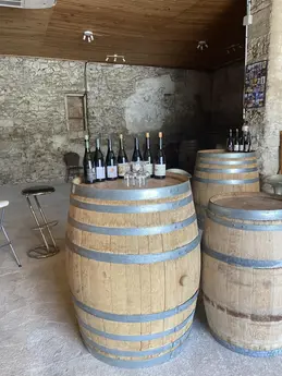 686-biocoop-la-vaunage-magasin-bio-tonneau-vin-ouverture.webp